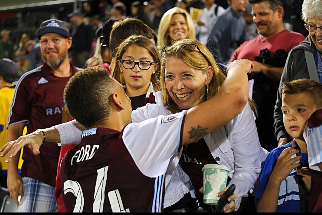 Kortne Ford hugs his mom Laurie Kortne Ford hugs his mom Laurie