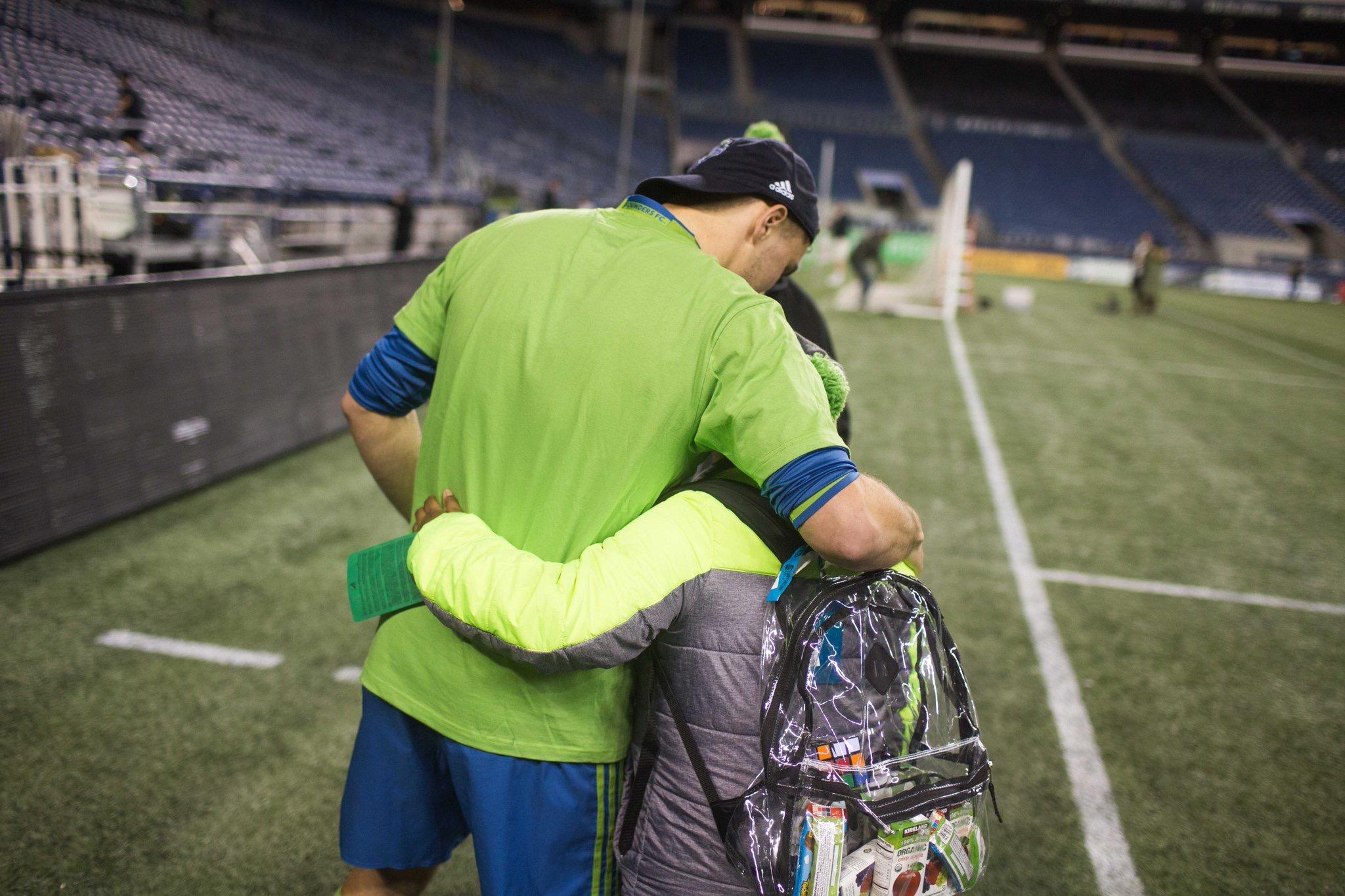 Jordan Morris with Diabetic Youth Jordan with Diabetic Youth